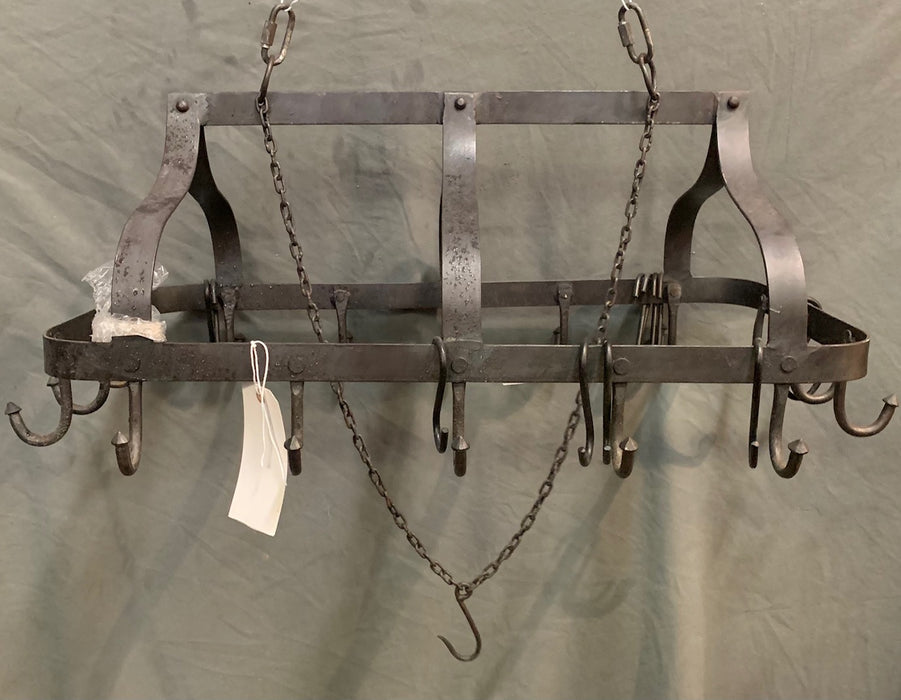 HANGING IRON POT HOLDER