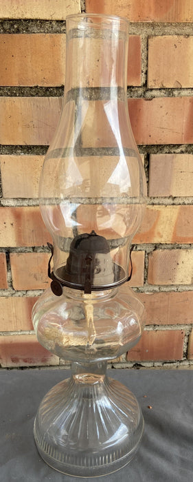 CLEAR PANELED GLASS OIL LAMP
