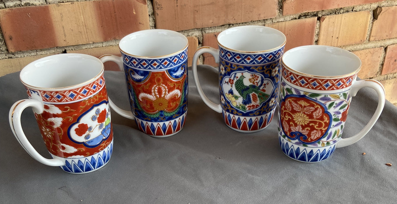 SET OF 4 ASIAN POLYCHROME PORCELAIN CUPS