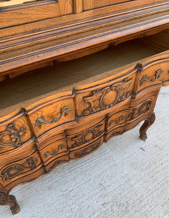 2-PIECE LOUIS XV OAK VITRINE ON CHEST