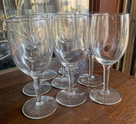 SET OF 8 CRYSTAL WINE GLASSES