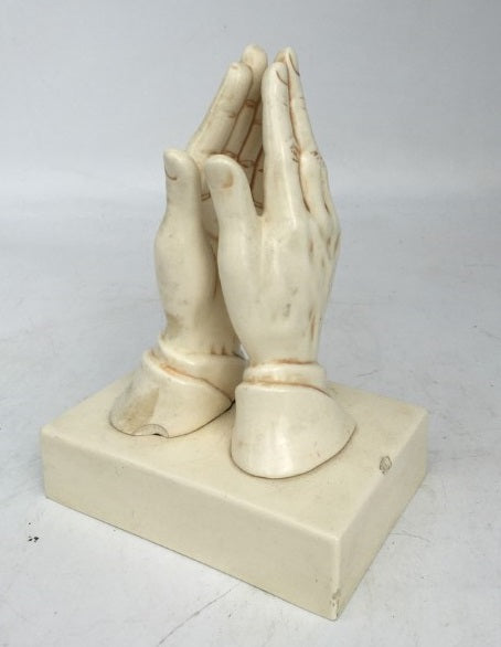 PRAYING HANDS SCULPTURE