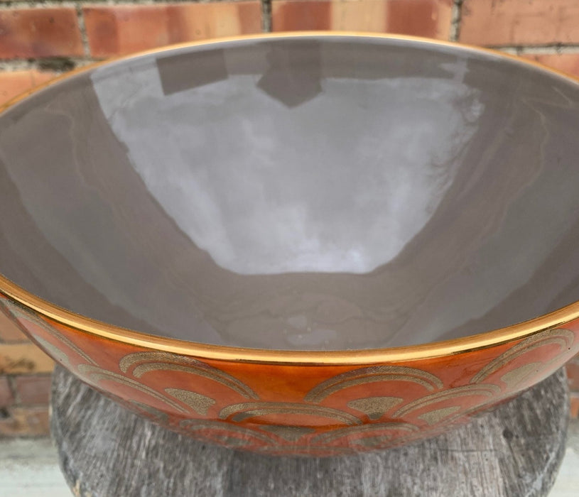 NEIMAN MARCUS LARGE ORANGE AND GOLD SERVING BOWL