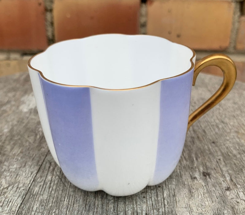 NIKKO PANELED LAVENDER AND WHITE CUP