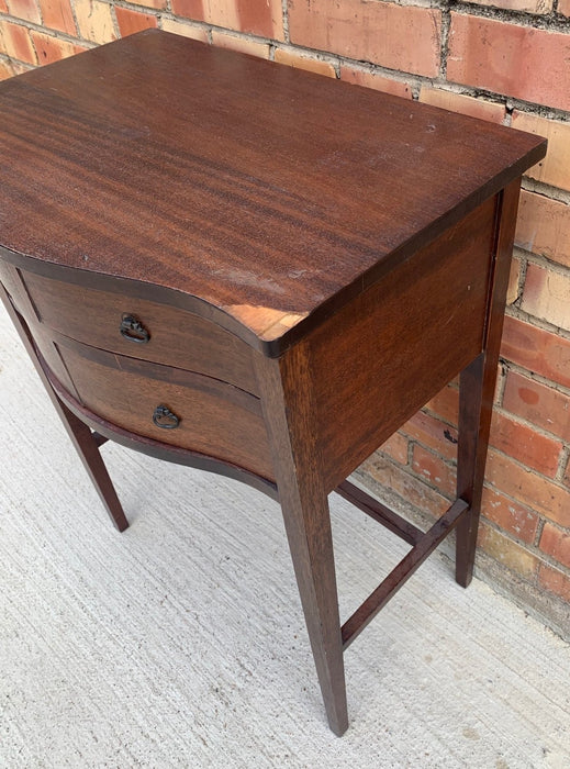 SMALL FEDERAL STYLE MAHOGANY TELEPHONE SIDE TABLE - AS IS