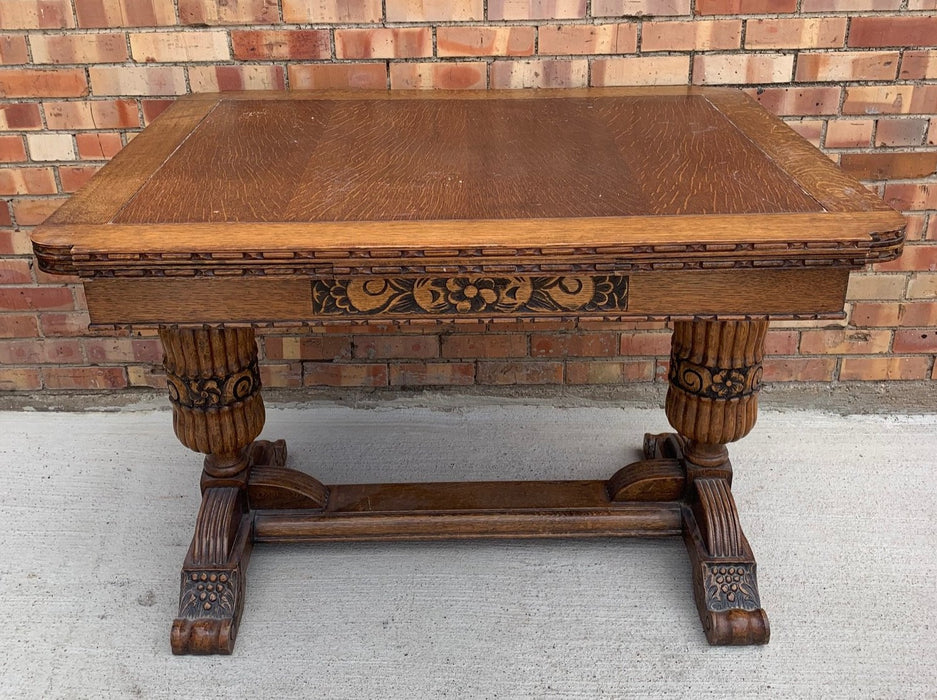 OAK TRESTLE BASE DRAW LEAF TABLE