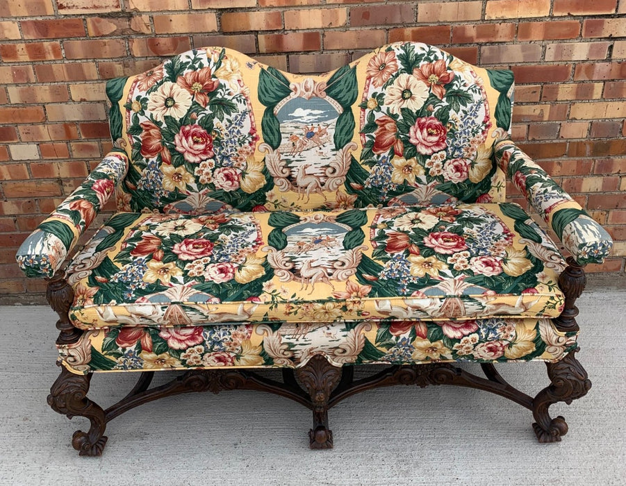 CARVED SNAIL FOOT UPHOLSTERED SETTEE