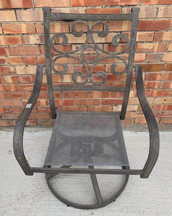 ALUMINUM PATIO CHAIR WITH ARMS