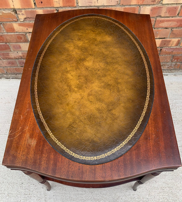 LEATHER TOP MAHOGANY FEDERAL SYTLE SIDE TABLE