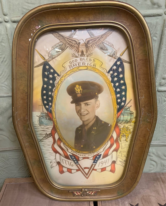 FRAMED WWII SOLDIER PHOTO