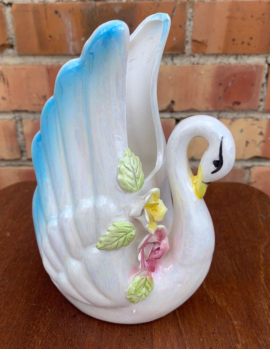 SWAN VASE