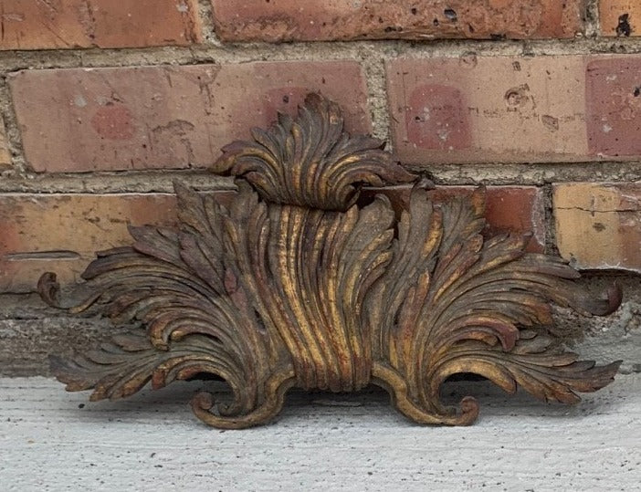 SMALL CARVED GOLD WOOD PEDIMENT