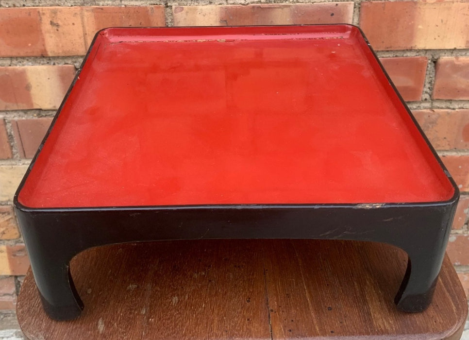LARGE SQUARE BLACK AND RED FOOTED STAND