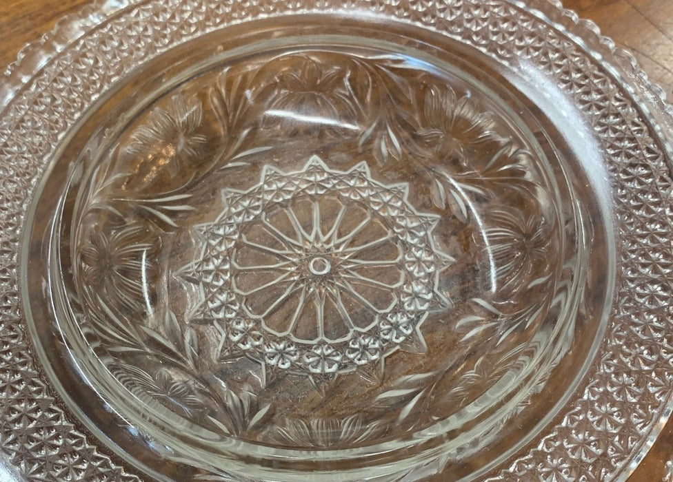 PATTERNED GLASS DISH