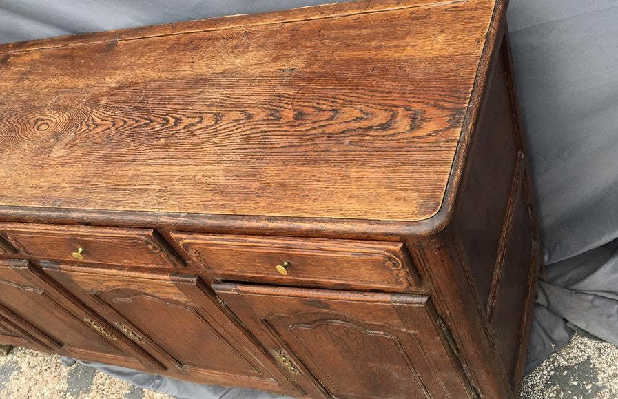 SHALLOW OAK COUNTRY FRENCH SIDEBOARD