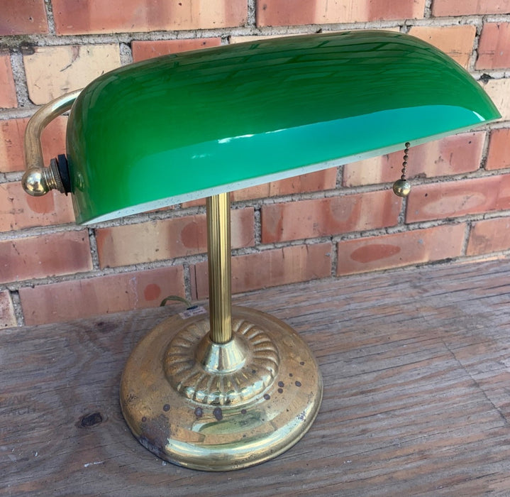 GREEN BANKER'S LAMP - AS FOUND