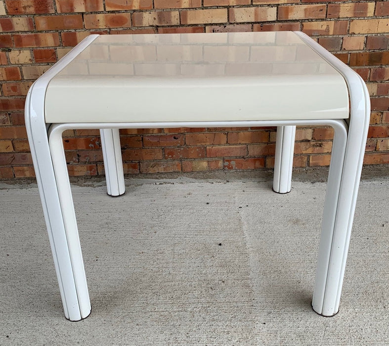 SET OF VINTAGE WHITE METAL TABLE AND 2 LEATHER CHAIRS