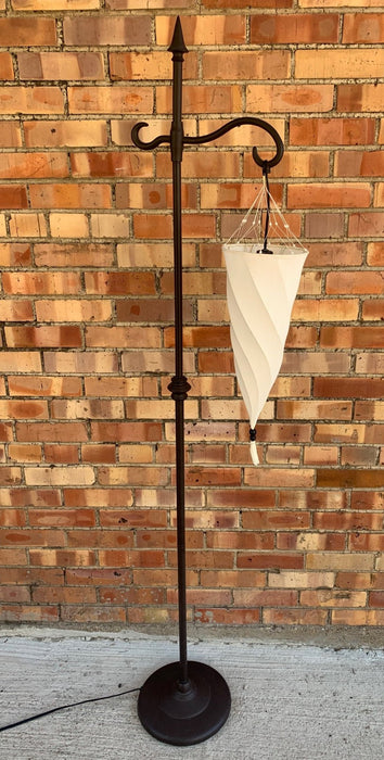FLOOR LAMP WITH HANGING CONICAL SHADE