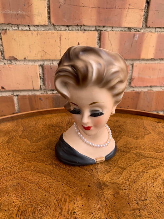 LADY HEAD VASE WITH PEARLS-NO HAT