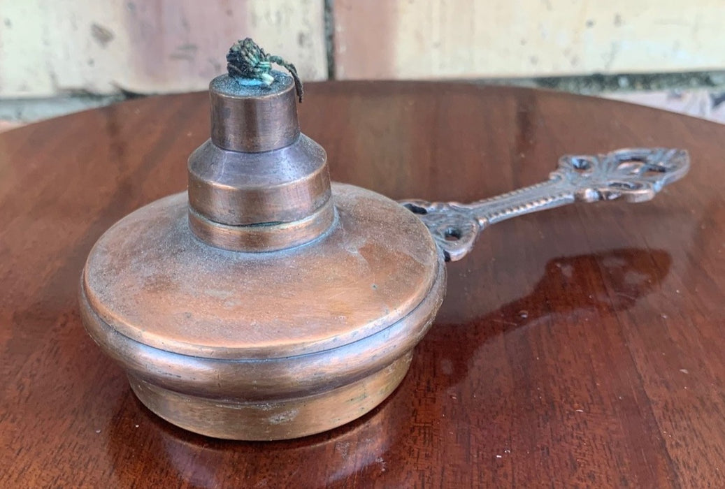 COPPER OIL LAMP WITH HANDLE