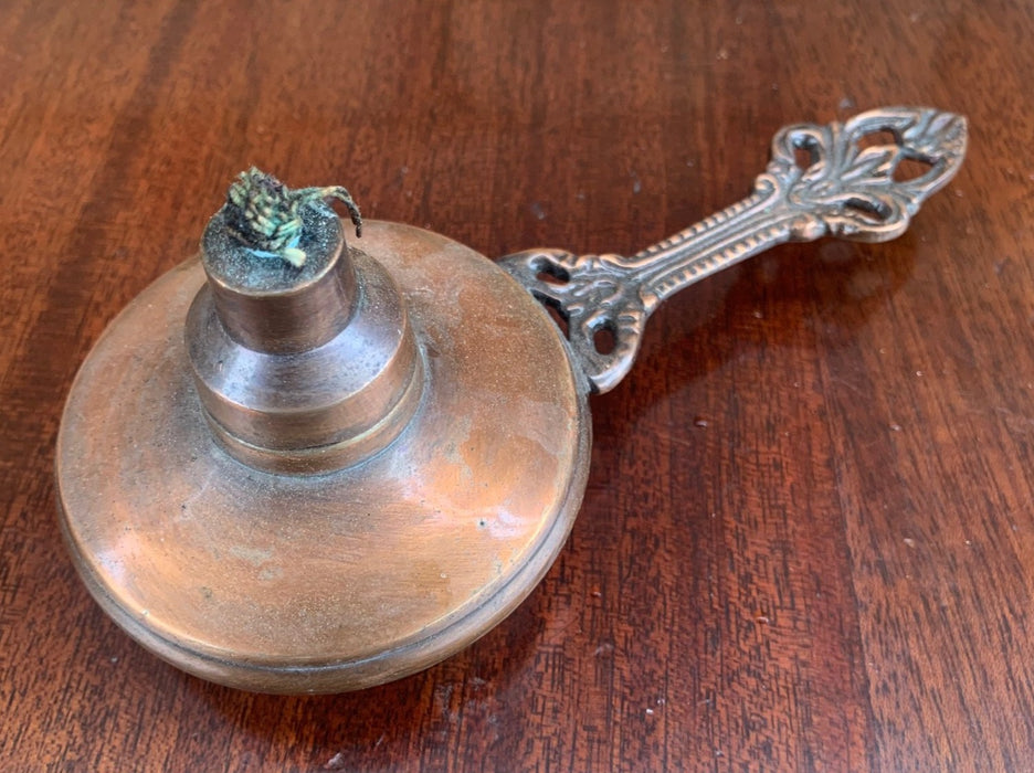 COPPER OIL LAMP WITH HANDLE