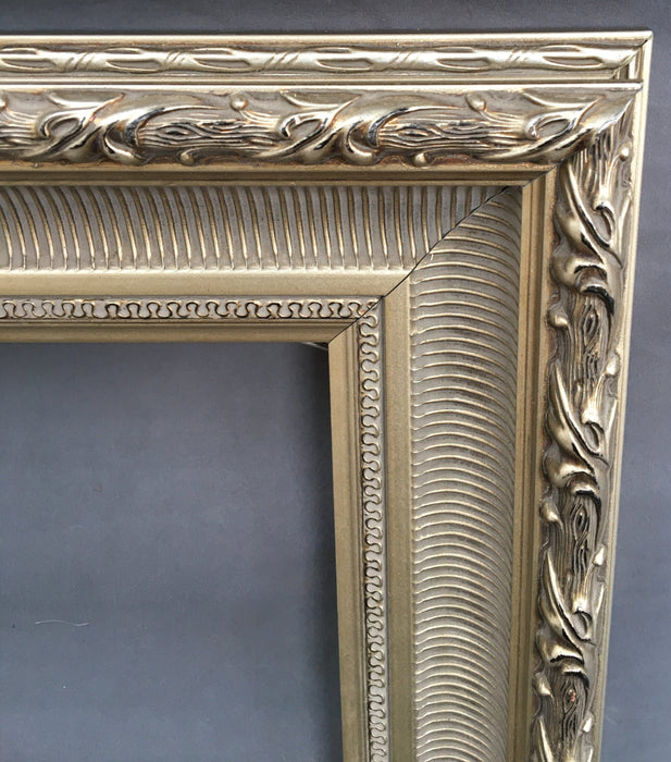 SMALL SILVER FRAME WITH FRENCH MOLDING