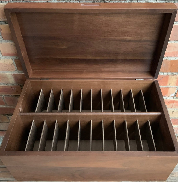 COMPARTMENTED WOODEN BOX
