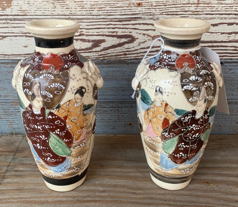 PAIR OF SMALL SATSUMA VASES