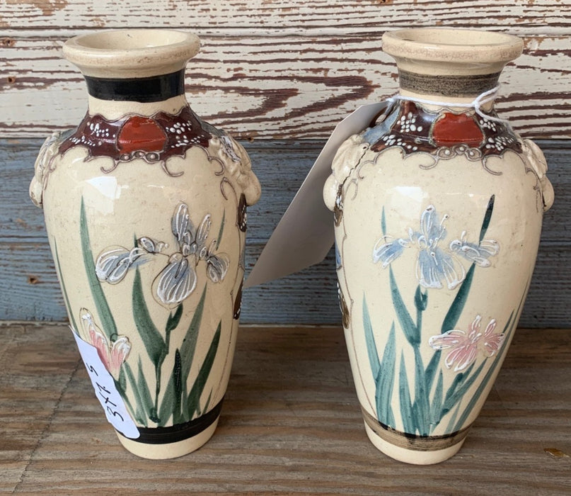 PAIR OF SMALL SATSUMA VASES