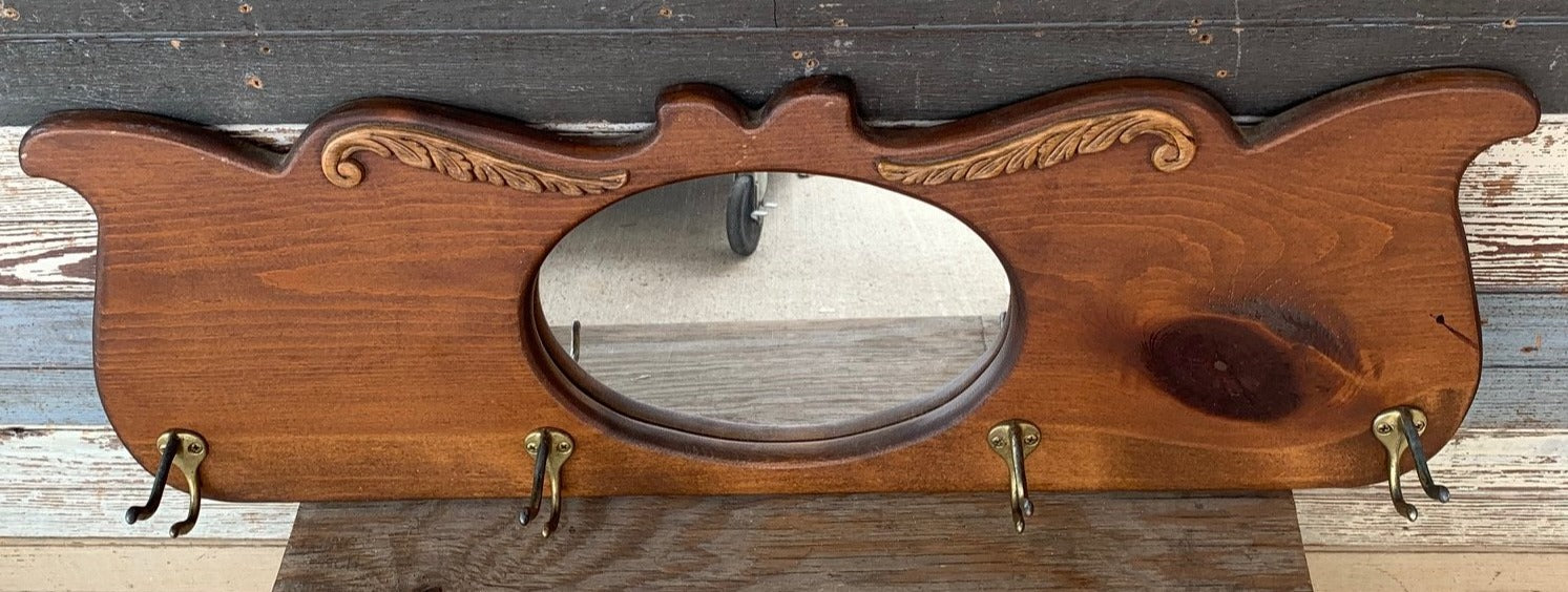 WALL RACK WITH MIRROR