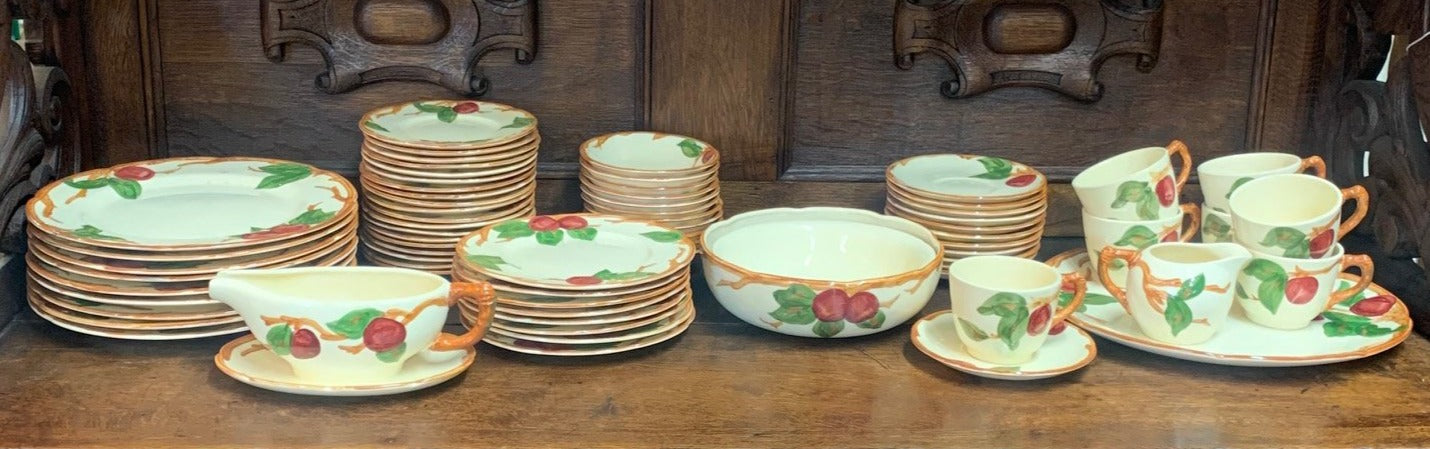 FRANCISCAN APPLE 71 PIECE DISH SET CHECK QUANTITY BEFORE ORDERING