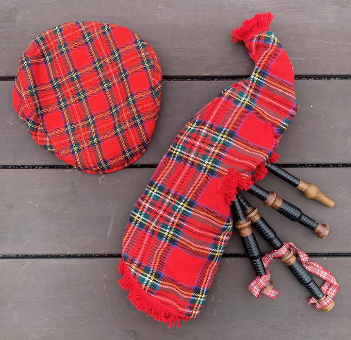 SCOTTISH BAGPIPE AND CAP