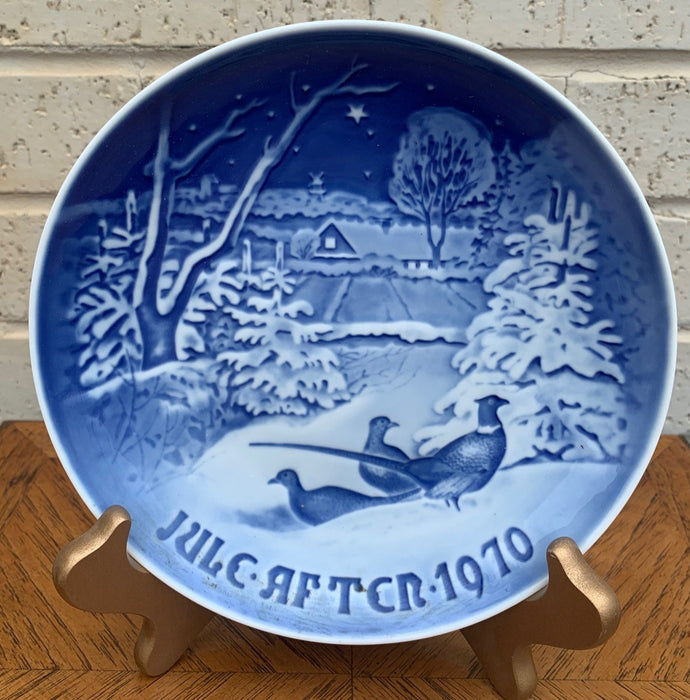 1970 BLUE AND WHITE ROYAL COPENHAGEN PLATE