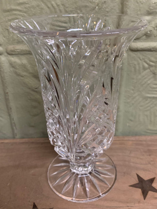 PRESSED GLASS FOOTED CLEAR VASE