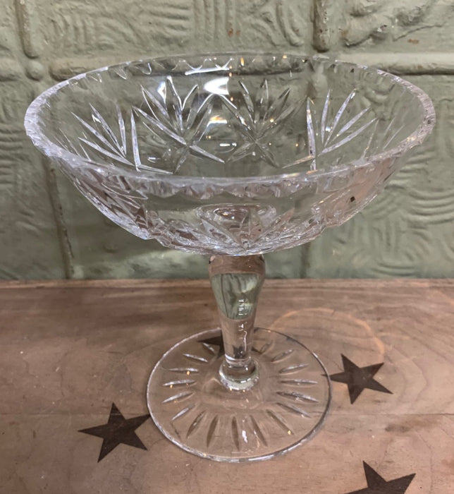 AS FOUND SMALL LEAD CRYSTAL COMPOTE