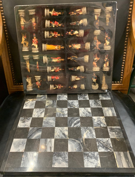 MARBLE CHESSBOARD SET WITH FIGURES