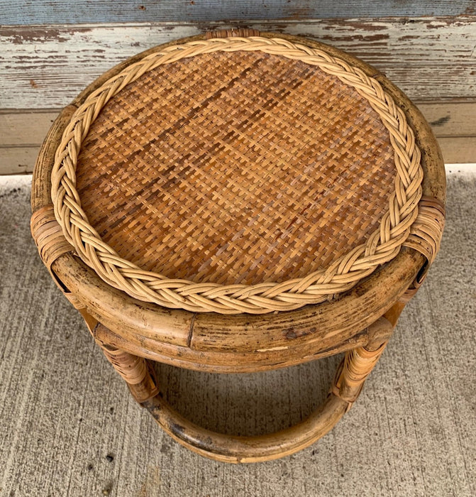 ROUND WICKER STOOL