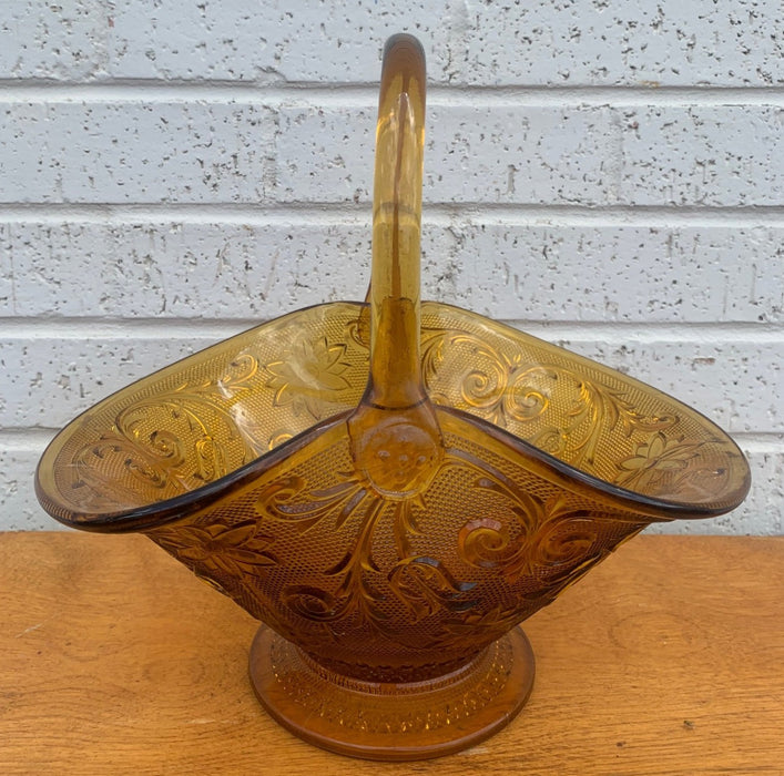 LARGE AMBER TIARA INDIANA DAISY GLASS BASKET