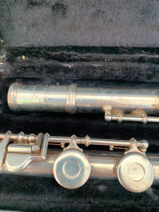 FLUTE IN BLACK CASE