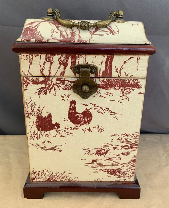 WHITE AND RED ROOSTER BOX WITH HANDLE