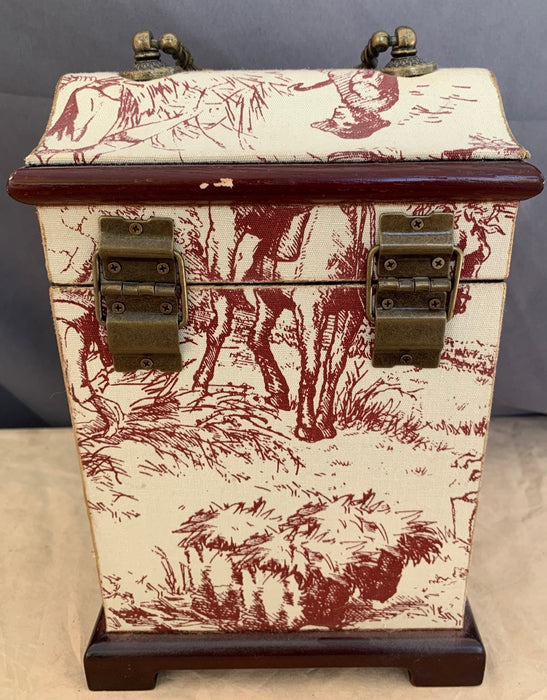 WHITE AND RED ROOSTER BOX WITH HANDLE