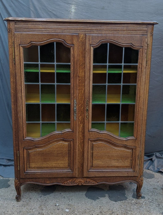 LOUIS XV OAK DISPLAY CABINET WITH STAINED GLASS