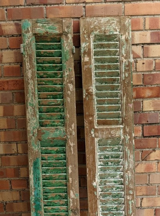 PAIR OF NARROW GREEN SHUTTERS WITH ALL LOUVERS