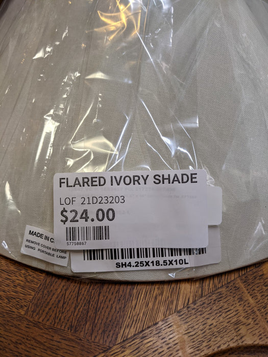 FLARED IVORY SHADE