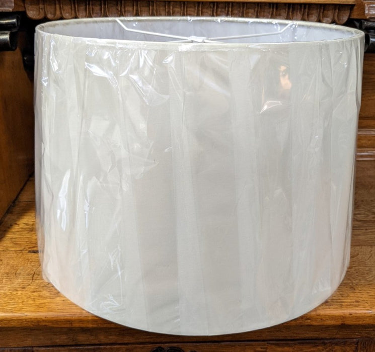 LARGE WHITE CYLINDER SHADE