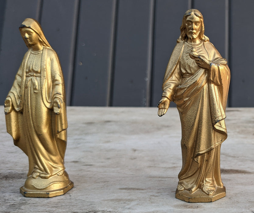 PAIR OF SMALL MARY AND JESUS STATUES