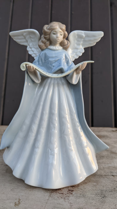 LLADRO ANGEL TREE TOPPER