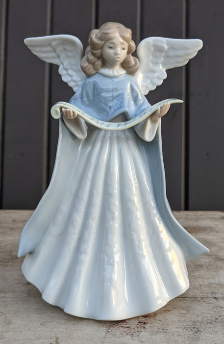 LLADRO ANGEL TREE TOPPER