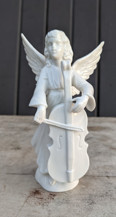 SMALL WHITE ANGEL STATUE