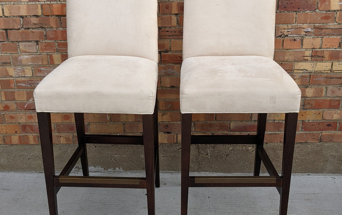 PAIR OF MODERN BLACK LACQUER AND UPHOLSTERY BAR STOOLS